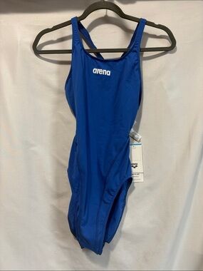 Arena Women's Solid Blue Classic One-Piece Swimsuit SM227